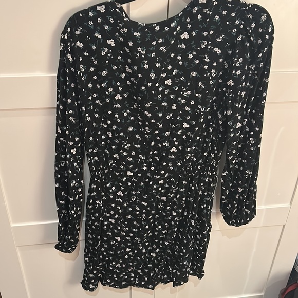 Long Sleeved Floral Dress with Buttons on Front - Picture 5 of 5